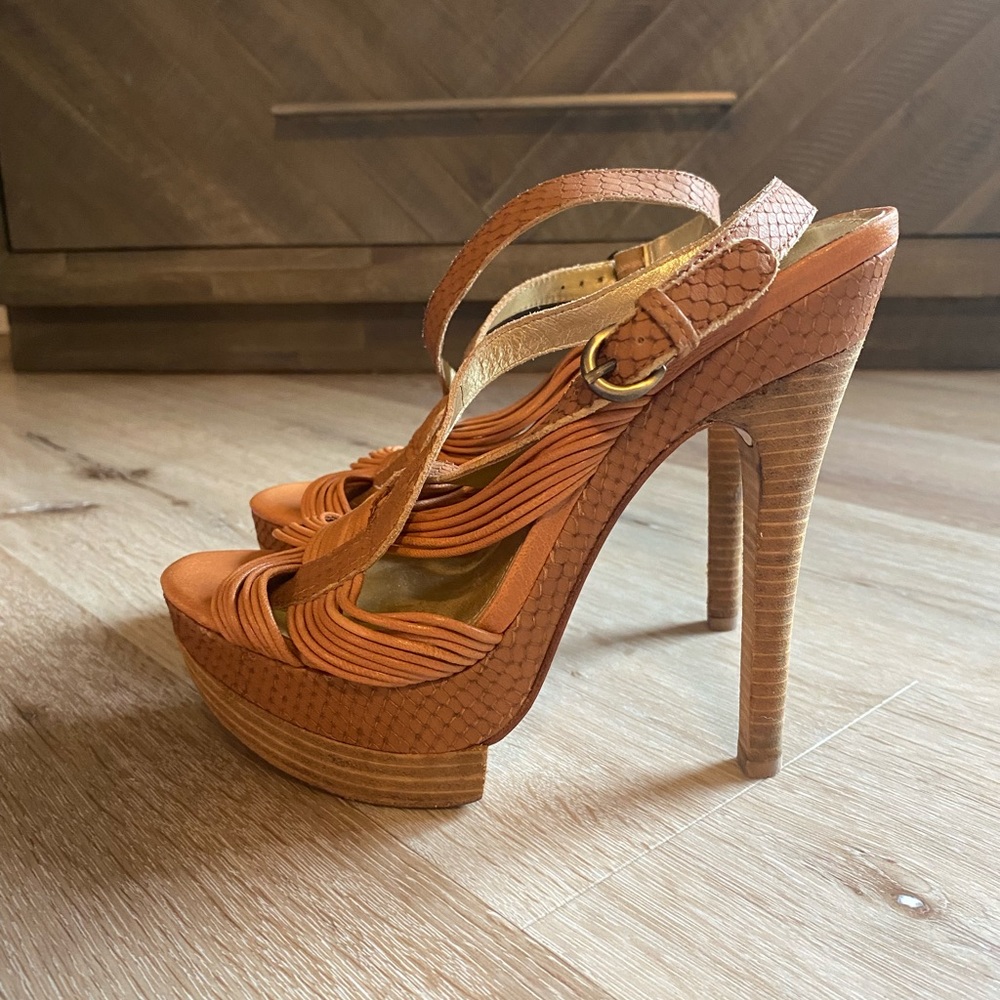 Joan&David platforms size 7